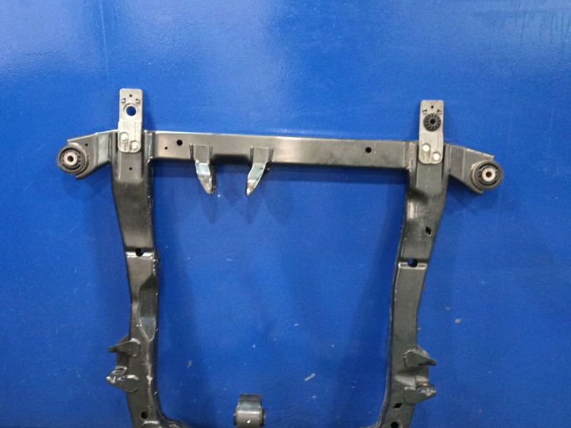 Recambio de puente delantero para chevrolet cruze hatchback (j305) 1.7 d referencia OEM IAM   