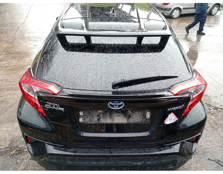 Recambio de porton trasero para toyota c-hr (_x1_) 1.8 hybrid (zyx10_, zyx11_) referencia OEM IAM 67005F4010  
