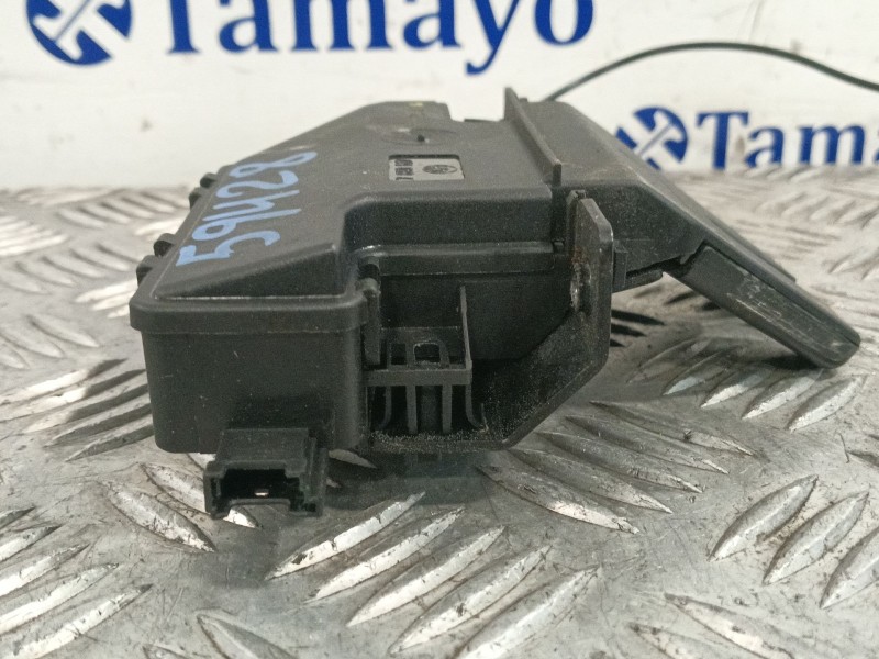 Recambio de cerradura maletero / porton para bmw 1 (e81) 120 d referencia OEM IAM 7840617  