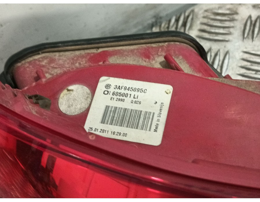 Recambio de piloto trasero izquierdo para volkswagen passat b7 variant (365) 2.0 tdi referencia OEM IAM 3AF945095C 605001LI 