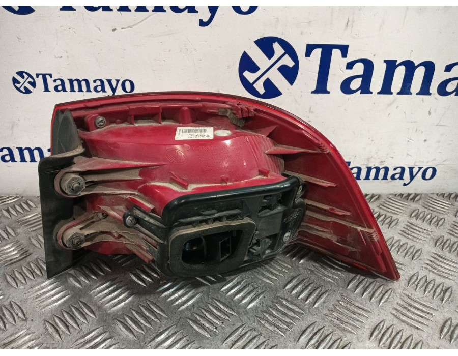 Recambio de piloto trasero izquierdo para volkswagen passat b7 variant (365) 2.0 tdi referencia OEM IAM 3AF945095C 605001LI 