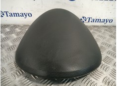 Recambio de moldura para renault clio iv referencia OEM IAM 682409146R  