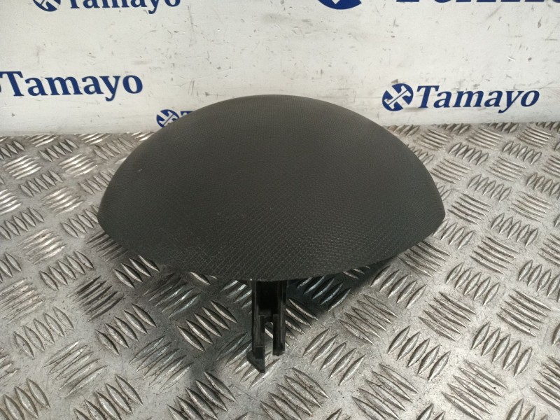 Recambio de moldura para renault clio iv referencia OEM IAM 682409146R  