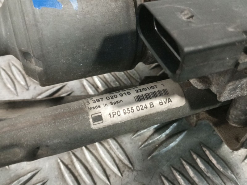 Recambio de motor limpia delantero para seat leon (1p1) fr hatchback referencia OEM IAM 1P0955024B  