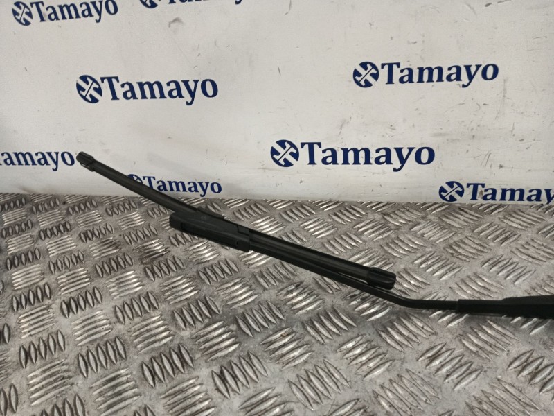 Recambio de brazo limpia delantero derecho para renault clio iv referencia OEM IAM 288861373R W000031034 