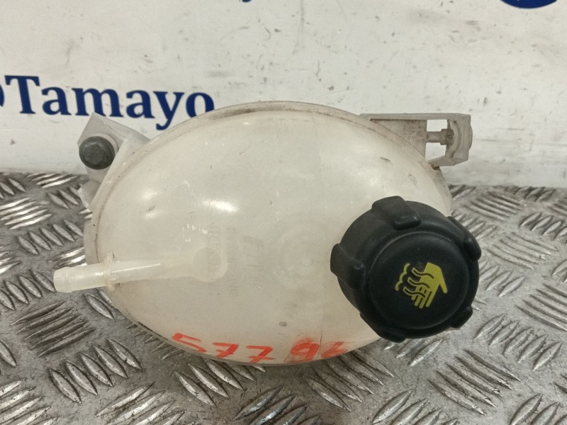 Recambio de deposito expansion para renault clio iv referencia OEM IAM 217107259R  