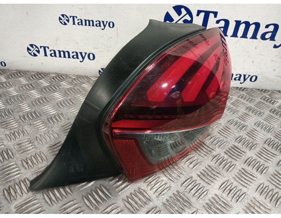 Recambio de piloto trasero derecho para peugeot 208 i (ca_, cc_) 1.2 vti 82 referencia OEM IAM 98104305800  
