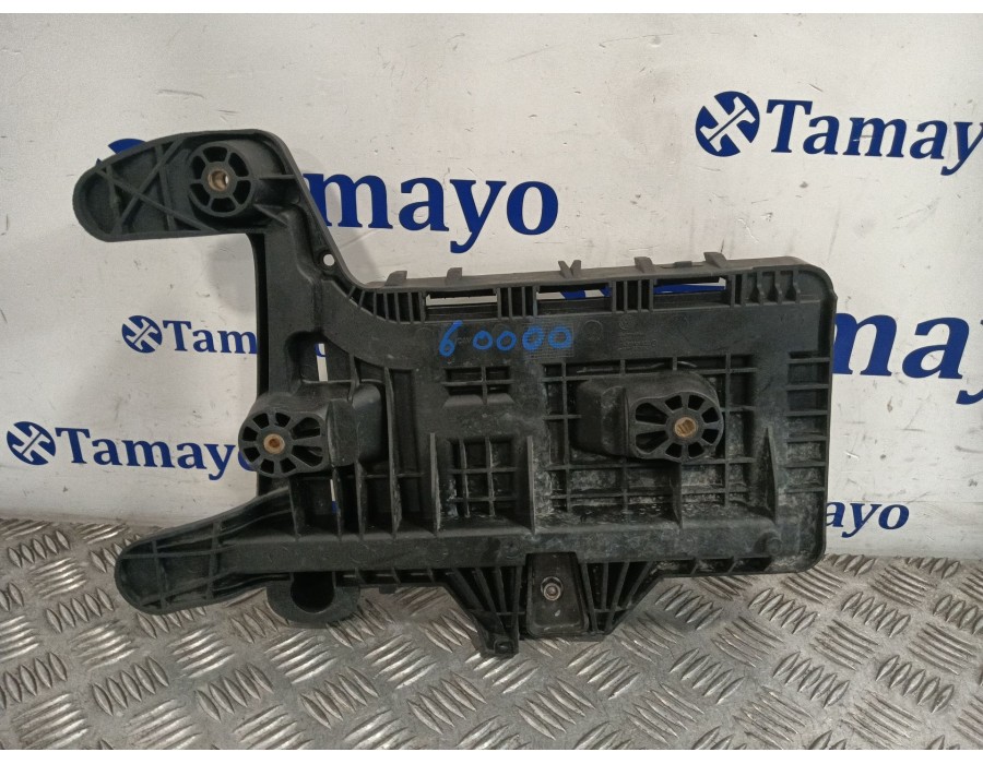 Recambio de soporte bateria para volkswagen passat b6 variant (3c5) 2.0 tdi 16v referencia OEM IAM 1K0915333C  