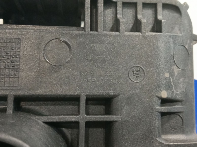 Recambio de soporte bateria para volkswagen passat b7 variant (365) 2.0 tdi referencia OEM IAM 1K0915333  