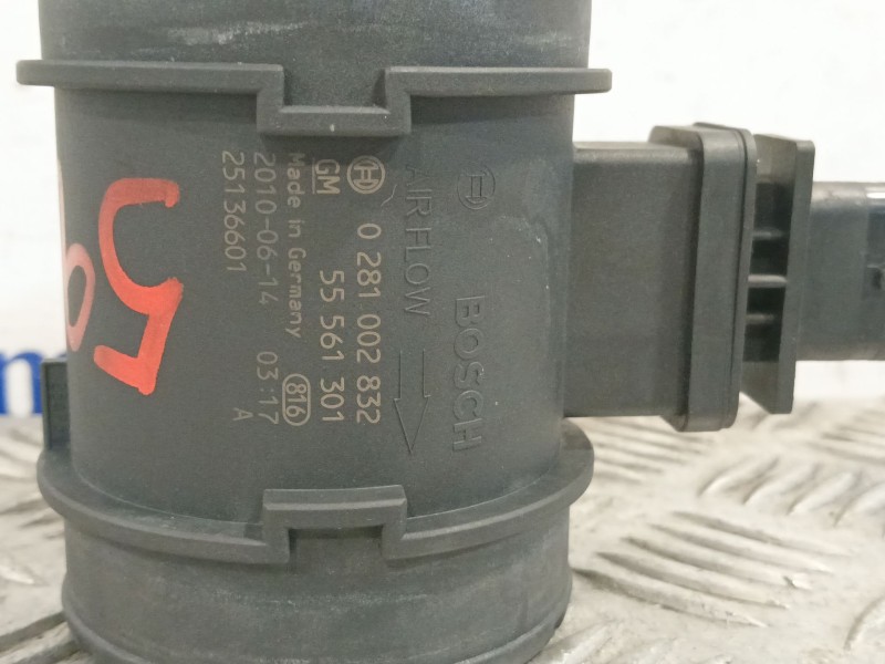 Recambio de caudalimetro para opel astra h gtc (a04) 1.7 cdti (l08) referencia OEM IAM 0281002832 55561301 