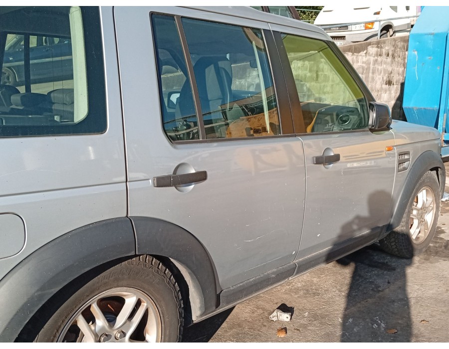 Recambio de puerta trasera derecha para land rover discovery iii (l319) 2.7 td 4x4 referencia OEM IAM BFA780180  