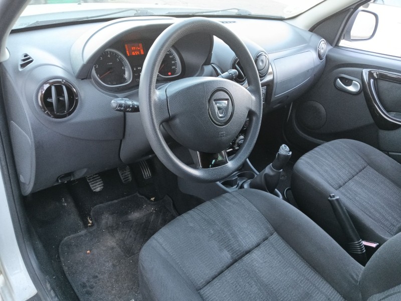 dacia duster (hs_) del año 2011