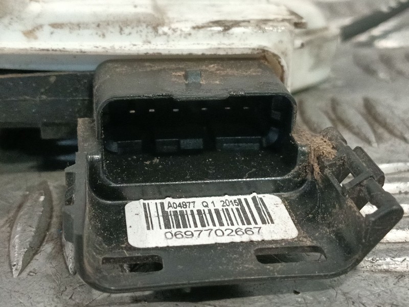 Recambio de cerradura puerta delantera derecha para citroën c3 1.2 12v vti referencia OEM IAM A048069  