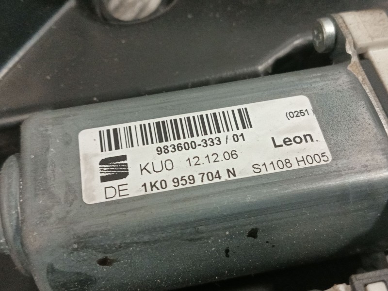 Recambio de elevalunas trasero derecho para seat leon (1p1) fr hatchback referencia OEM IAM 986349XXX IPO867444A 