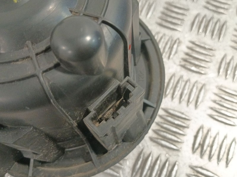 Recambio de motor calefaccion para citroën c3 1.2 12v vti referencia OEM IAM T4054001  