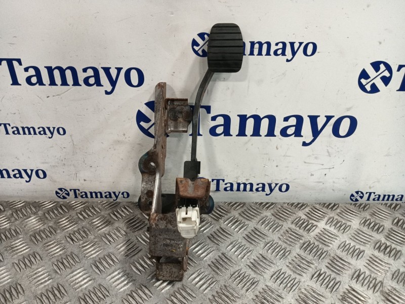 Recambio de pedal freno para renault clio iv referencia OEM IAM 465013423R  