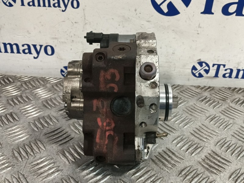 Recambio de bomba inyeccion para volvo s60 berlina d5 referencia OEM IAM 0445010043  
