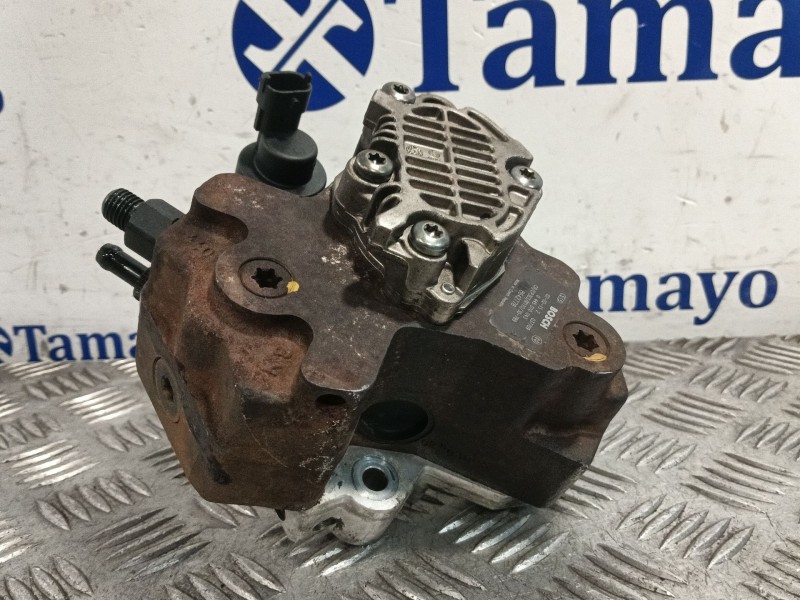 Recambio de bomba inyeccion para volvo s60 berlina d5 referencia OEM IAM 0445010043  