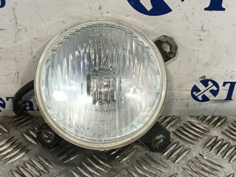 Recambio de faro derecho para volkswagen golf ii (191/193) referencia OEM IAM 303131040 34525R8 