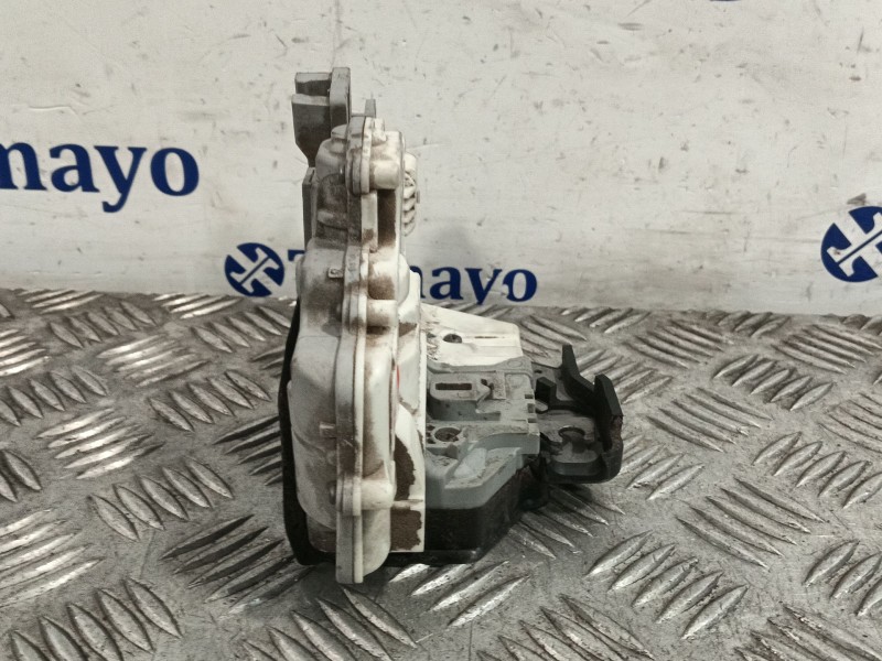 Recambio de cerradura puerta delantera derecha para audi a3 sportback (8p) 2.0 tdi referencia OEM IAM 4F1837016  