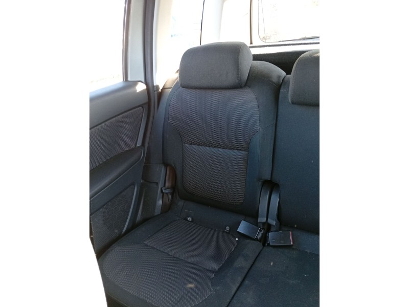 Recambio de cinturon seguridad trasero derecho para skoda yeti (5l) 1.2 tsi referencia OEM IAM 5L6857447ARAA  
