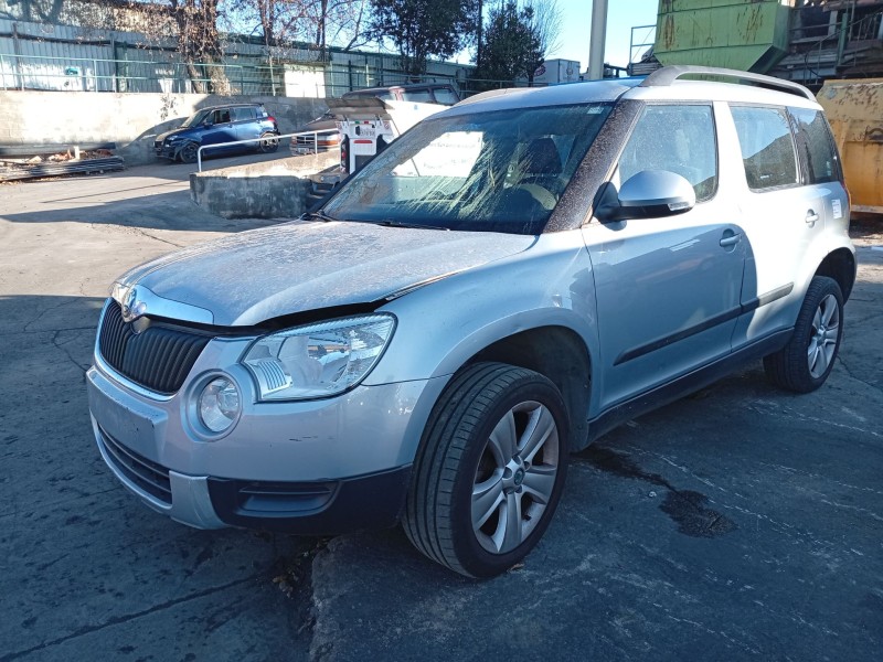 Recambio de amortiguador delantero izquierdo para skoda yeti (5l) 1.2 tsi referencia OEM IAM 3C0413031BG  