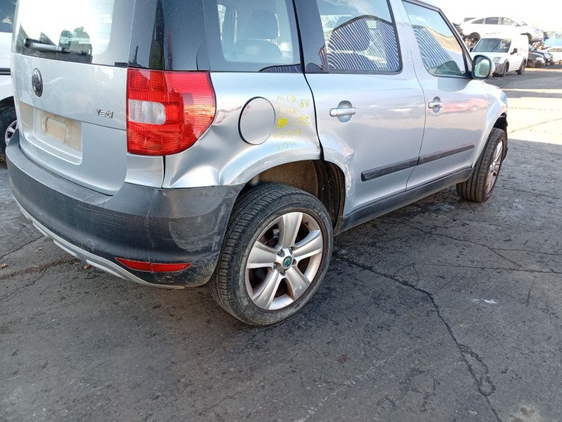 Recambio de amortiguador trasero derecho para skoda yeti (5l) 1.2 tsi referencia OEM IAM   