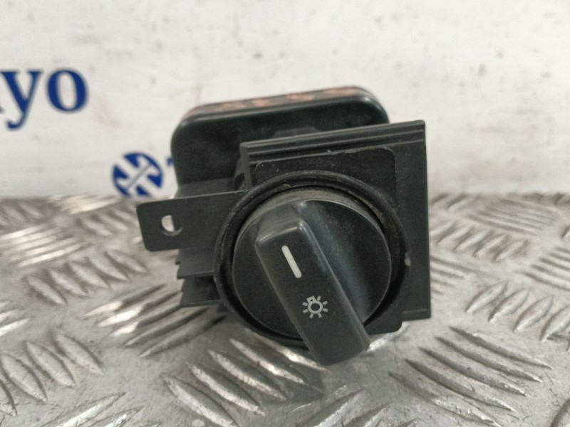 Recambio de mando luces para mercedes-benz clase b (w245) 2.0 cdi cat referencia OEM IAM 1695451004 32220101 