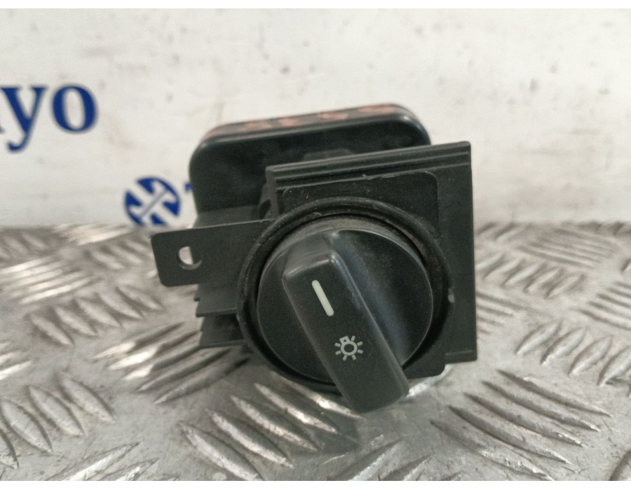 Recambio de mando luces para mercedes-benz clase b (w245) 2.0 cdi cat referencia OEM IAM 1695451004 32220101 