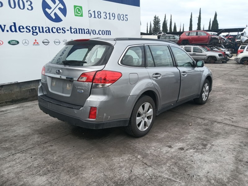 subaru legacy v (bm) del año 2010