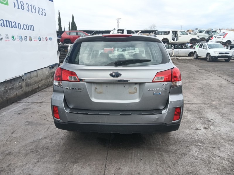 subaru legacy v (bm) del año 2010
