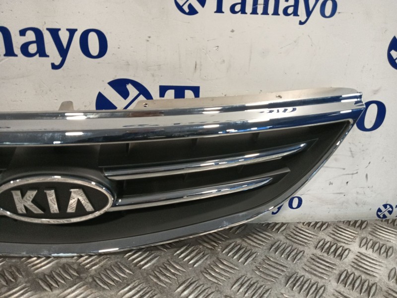 Recambio de rejilla delantera para kia carens i monospace (fc, fj) 2.0 cvvt referencia OEM IAM   