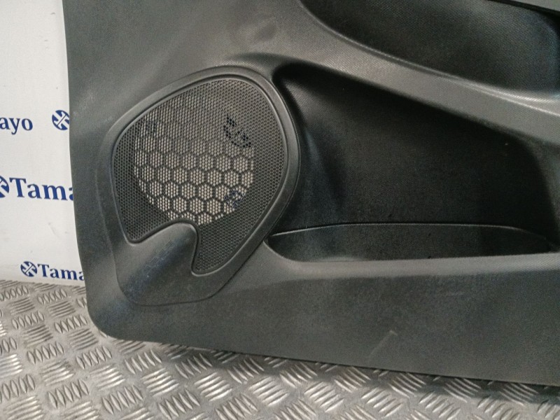 Recambio de guarnecido puerta delantera derecha para renault clio iv referencia OEM IAM 809004539R 1135265X 