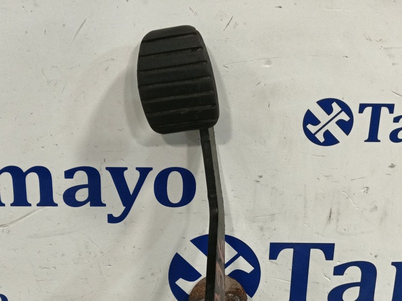 Recambio de pedal embrague para renault clio iv referencia OEM IAM 465039054R  
