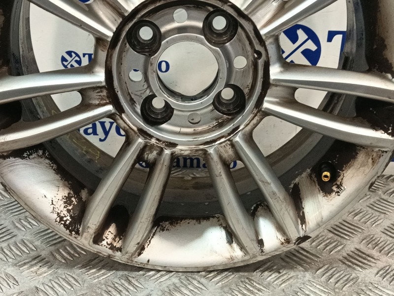 Recambio de llanta para lancia ypsilon (843_) 1.3 d multijet (843.axe11, 843.axe1a) referencia OEM IAM 735425975  