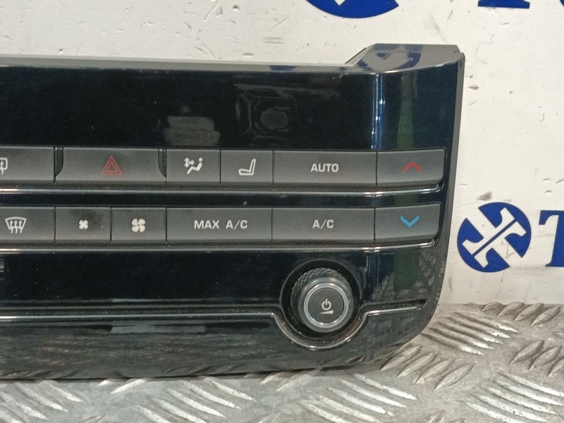 Recambio de mando climatizador para jaguar xe (x760) 2.0 d referencia OEM IAM GX7318C858RF  