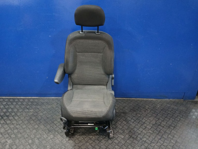 Recambio de asiento delantero izquierdo para citroën berlingo multispace (b9) 1.2 puretech 110 referencia OEM IAM 441325200  
