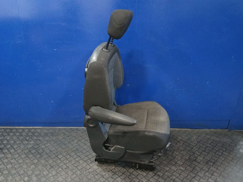 Recambio de asiento delantero izquierdo para citroën berlingo multispace (b9) 1.2 puretech 110 referencia OEM IAM 441325200  