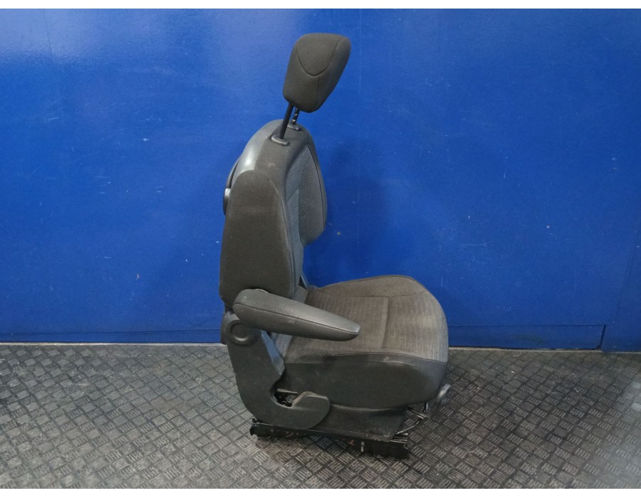Recambio de asiento delantero izquierdo para citroën berlingo multispace (b9) 1.2 puretech 110 referencia OEM IAM 441325200  