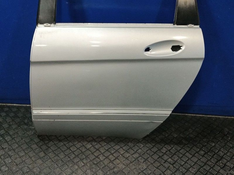 Recambio de puerta trasera izquierda para mercedes-benz clase b (w245) 1.7 cat referencia OEM IAM   