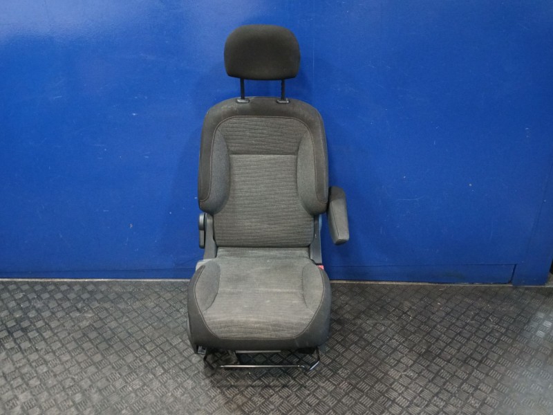 Recambio de asiento delantero derecho para citroën berlingo multispace (b9) 1.2 puretech 110 referencia OEM IAM 441325300  