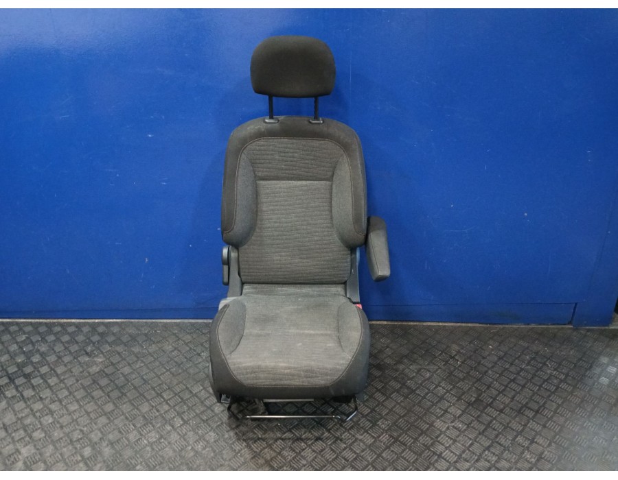 Recambio de asiento delantero derecho para citroën berlingo multispace (b9) 1.2 puretech 110 referencia OEM IAM 441325300  