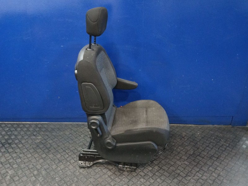 Recambio de asiento delantero derecho para citroën berlingo multispace (b9) 1.2 puretech 110 referencia OEM IAM 441325300  