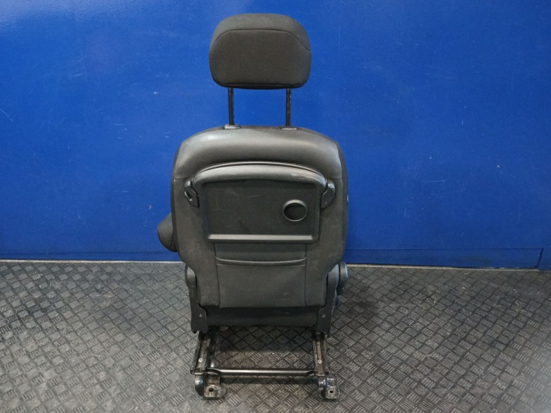 Recambio de asiento delantero derecho para citroën berlingo multispace (b9) 1.2 puretech 110 referencia OEM IAM 441325300  