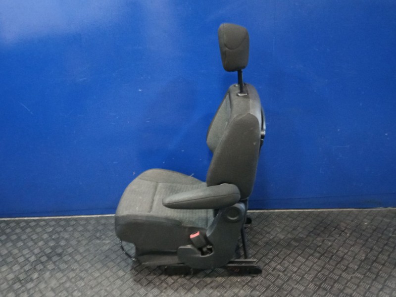 Recambio de asiento delantero derecho para citroën berlingo multispace (b9) 1.2 puretech 110 referencia OEM IAM 441325300  