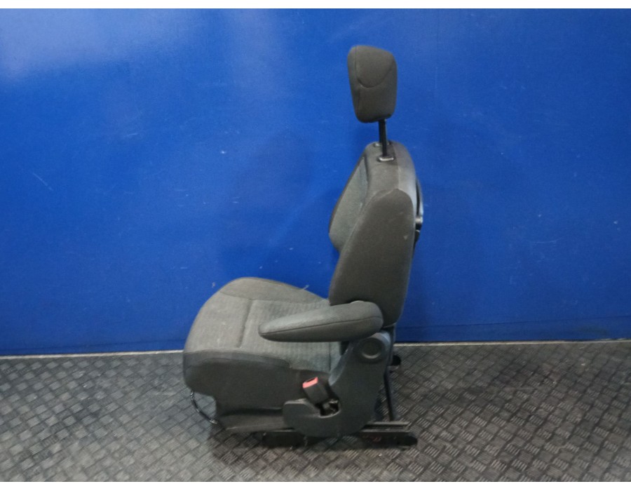 Recambio de asiento delantero derecho para citroën berlingo multispace (b9) 1.2 puretech 110 referencia OEM IAM 441325300  