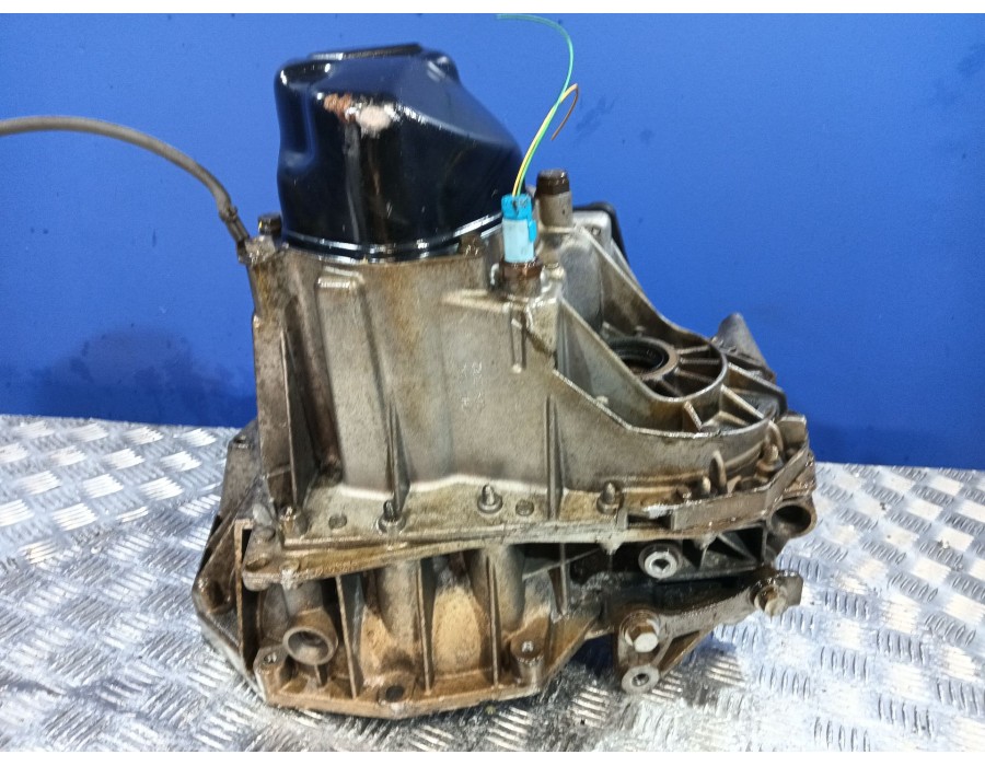 Recambio de caja cambios para renault clio ii (bb_, cb_) 1.5 dci (b/cb3m) referencia OEM IAM JH3193  