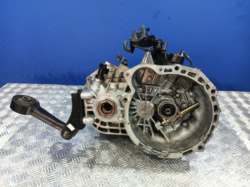 Recambio de caja cambios para hyundai getz (tb) 1.1 referencia OEM IAM H41773  