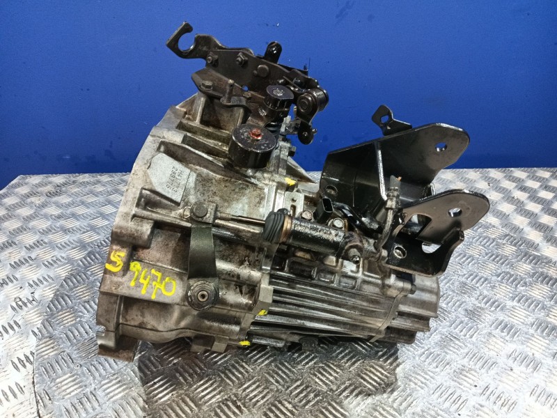 Recambio de caja cambios para hyundai getz (tb) 1.1 referencia OEM IAM H41773  