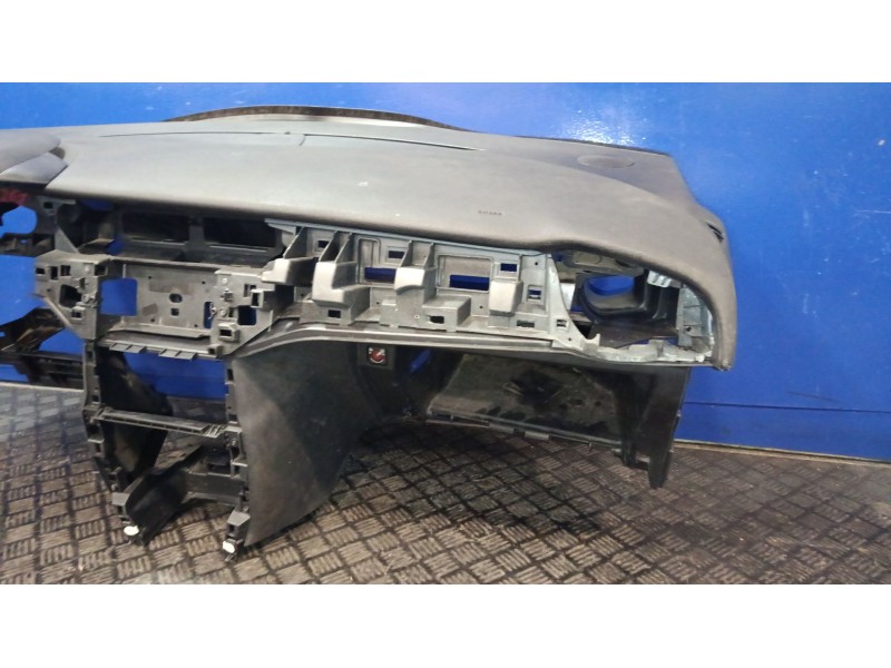 Recambio de salpicadero para citroën c3 1.2 12v vti referencia OEM IAM 9684150977 980168472D 